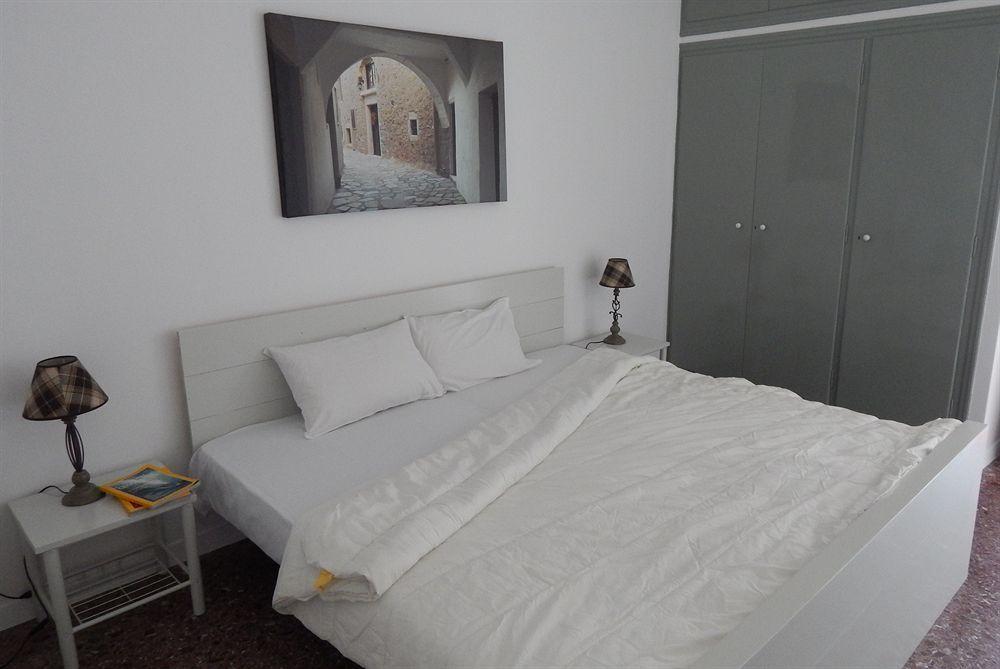 Hotel Helmos Naxos City Extérieur photo